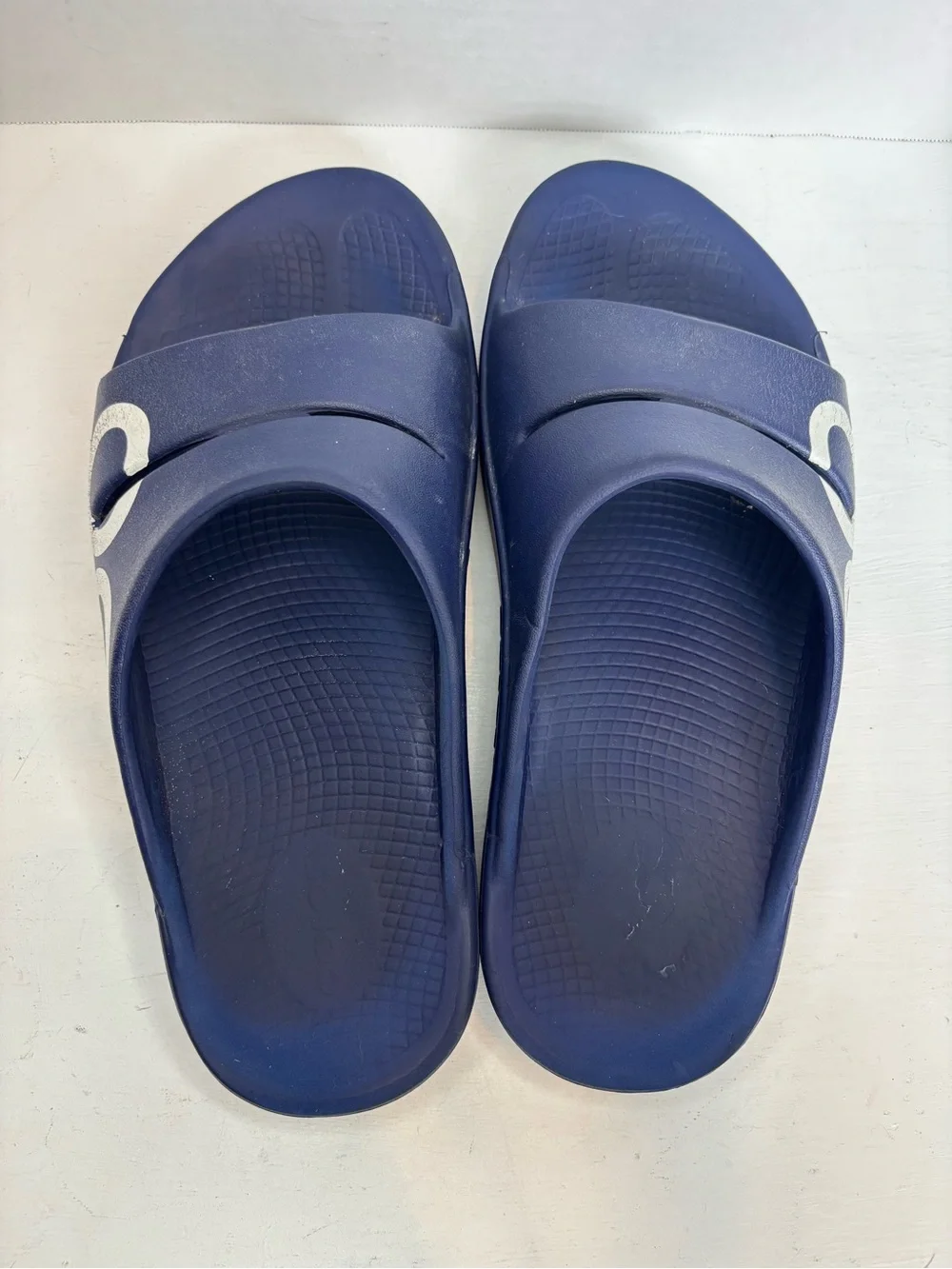 OOFOS OOahh Unisex Sandals Navy Blue size M7/W9